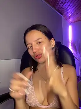 Sofia18 pinkk online show from 03/19/26, 10:54