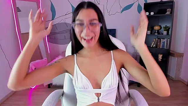 Dana Paula online show from 12/01/25, 12:17