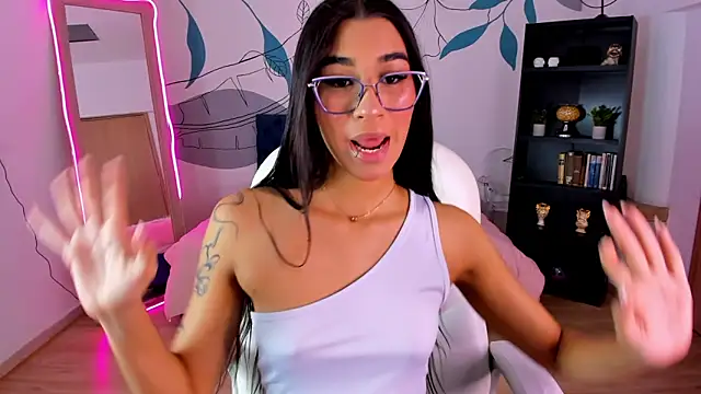 Dana Paula online show from 12/04/25, 11:20