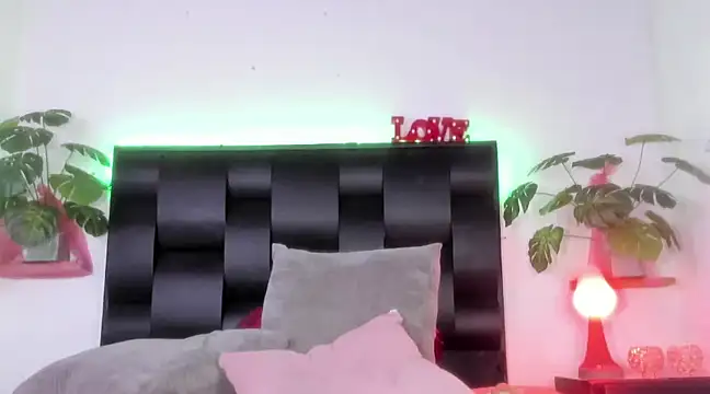 CarolayIndriago online show from 01/19/25, 10:39