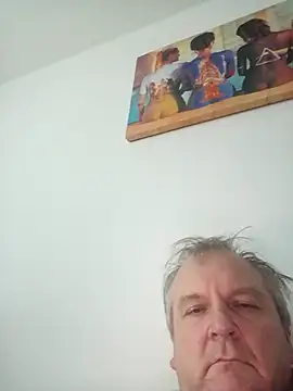 Paolo7619 online show from 11/02/25, 08:19