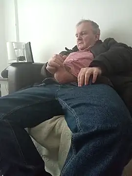 Paolo7619 online show from 12/03/25, 10:03