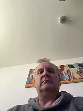 Paolo7619 online show from 04/22/26, 10:44