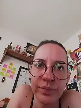 Snapshot of ana_liebert chatting on 11/08/25, 07:06 ana liebert online show from 11/08/25, 07:06