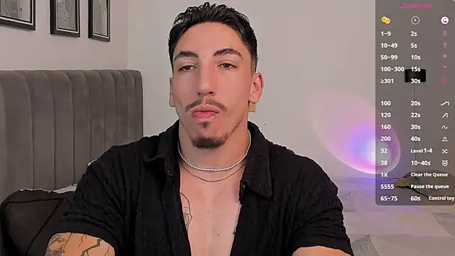 Snapshot of dylanspencer28 chatting on 02/12/25, 07:24 dylanspencer28 online show from 02/12/25, 07:24