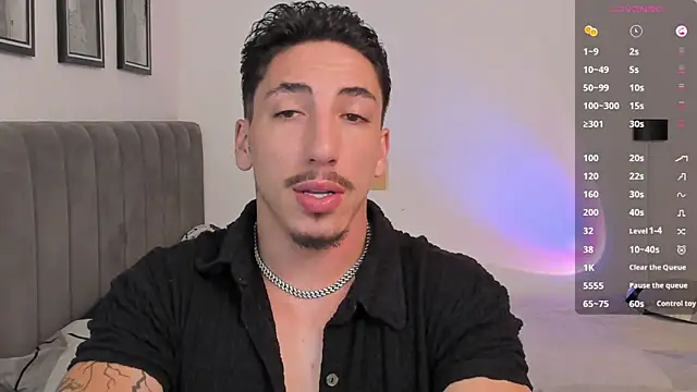 Snapshot of dylanspencer28 chatting on 02/17/25, 10:16 dylanspencer28 online show from 02/17/25, 10:16