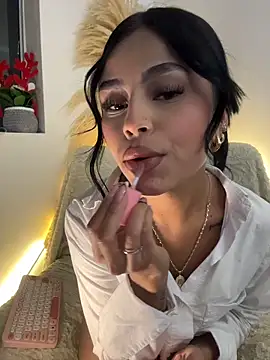 Michell sr online show from 12/19/25, 04:38