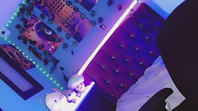 Snapshot of Arlet_Zenere chatting on 02/13/25, 07:13 Arlet Zenere online show from 02/13/25, 07:13