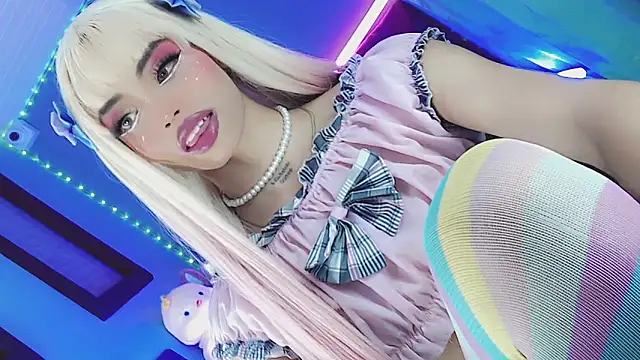 Snapshot of Arlet_Zenere chatting on 02/06/25, 09:00 Arlet Zenere online show from 02/06/25, 09:00