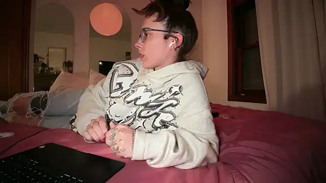 bunnierotten online show from 05/07/26, 05:22