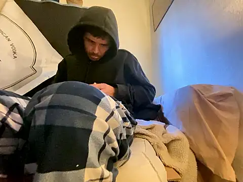 Snapshot of almighty_d chatting on 01/14/26, 06:11 almighty d online show from 01/14/26, 06:11