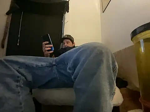 Snapshot of almighty_d chatting on 02/16/26, 06:34 almighty d online show from 02/16/26, 06:34