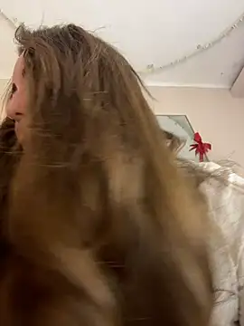 KiraBarlows online show from 03/19/26, 07:36