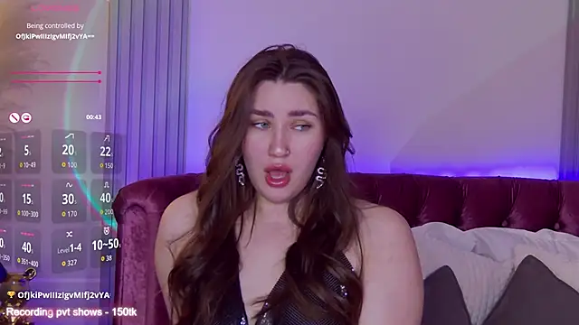 KiraBarlows online show from 12/04/25, 07:18