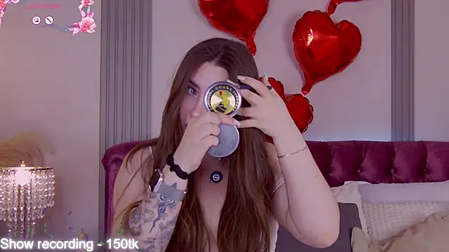 KiraBarlows online show from 04/08/26, 08:21