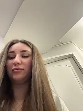 KiraBarlows online show from 03/13/26, 07:41