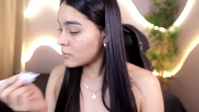 camilapersy online show from 02/04/26, 04:29