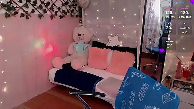 cute bunny95 online show from 10/10/25, 11:44