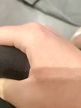 Snapshot of tbz49 chatting on 04/16/26, 04:52 tbz49 online show from 04/16/26, 04:52