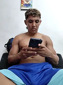 owen2992 online show from 04/03/26, 04:19