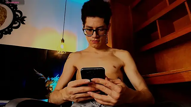 wolfandsky online show from 10/31/25, 11:51