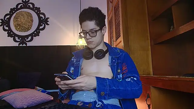 wolfandsky online show from 03/24/26, 11:32