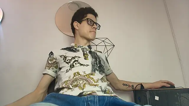 wolfandsky online show from 10/22/25, 11:53