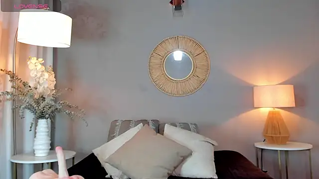 viviannehill hot online show from 02/10/25, 11:23