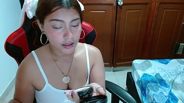 Eyfy bbs online show from 10/26/25, 08:53