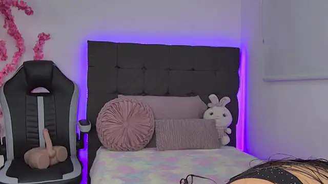 AmandaBrooks 18 online show from 11/02/25, 01:54