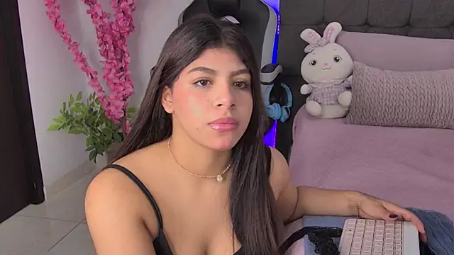 AmandaBrooks 18 online show from 11/16/25, 10:24