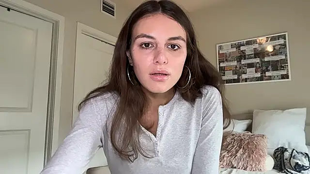 graciesmith27 online show from 04/30/26, 07:54
