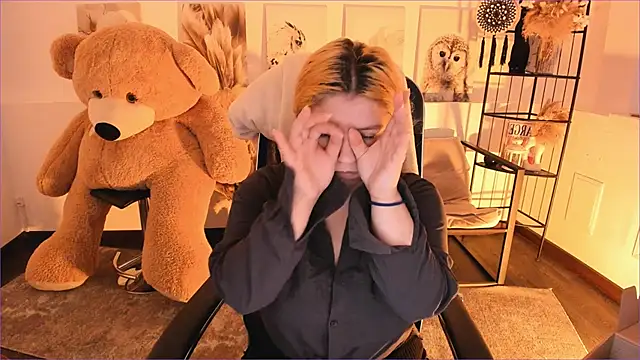 DiaAngell online show from 01/06/26, 07:29