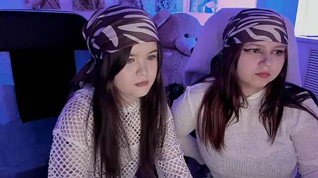 DiaAngell online show from 04/17/26, 07:49