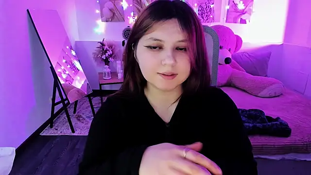 DiaAngell online show from 04/15/26, 07:58