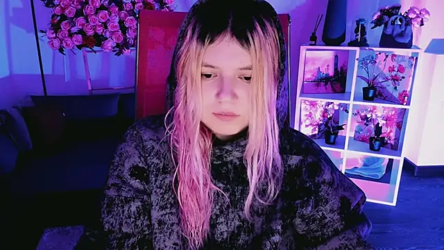 DiaAngell online show from 03/30/26, 07:37