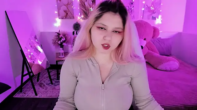 DiaAngell online show from 04/07/26, 07:48