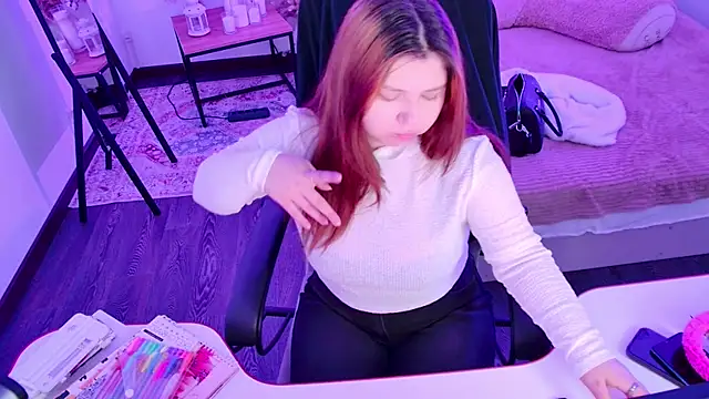 DiaAngell online show from 04/21/26, 07:42