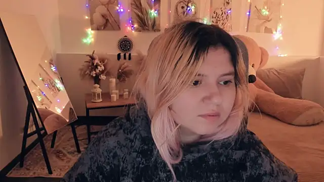 DiaAngell online show from 04/14/26, 07:52