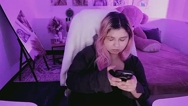 DiaAngell online show from 03/14/26, 07:42