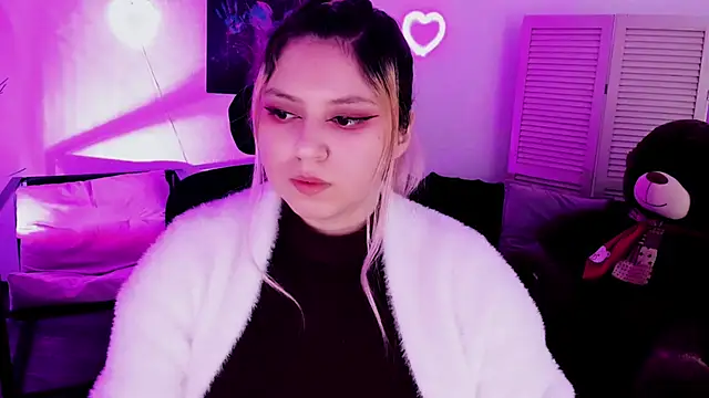 DiaAngell online show from 04/04/26, 08:04