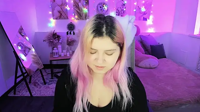 DiaAngell online show from 03/10/26, 07:29