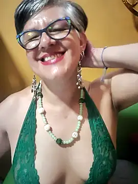 ilonna2025 online show from 01/18/26, 10:18