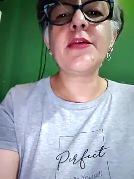 ilonna2025 online show from 10/02/25, 06:39