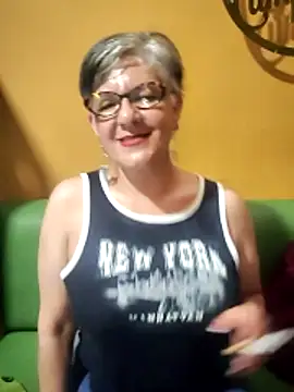 ilonna2025 online show from 03/25/26, 12:00