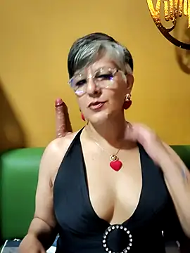 ilonna2025 online show from 04/09/26, 10:16