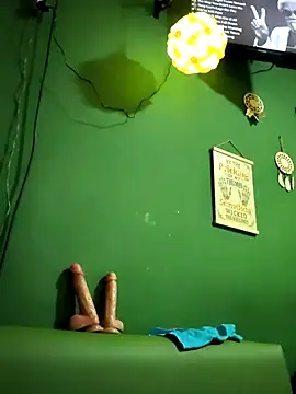 ilonna2025 online show from 10/25/25, 11:27