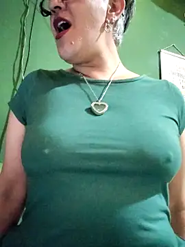 ilonna2025 online show from 10/10/25, 05:41