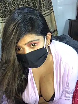 Snapshot of Lovely_WINDI chatting on 02/27/25, 05:37 Lovely WINDI online show from 02/27/25, 05:37