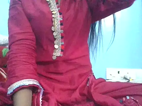 Leoni G online show from 11/30/25, 07:09